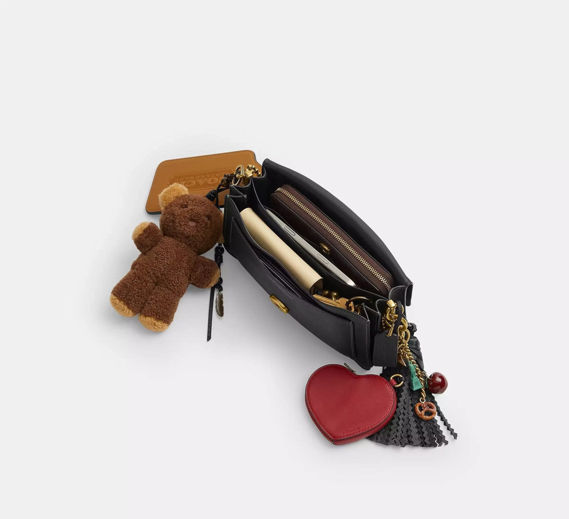 Coach Tabby Shoulder Bag 26 With Charms – Novelty Leather/Brass/Black Multi - Sneaker Türkiye