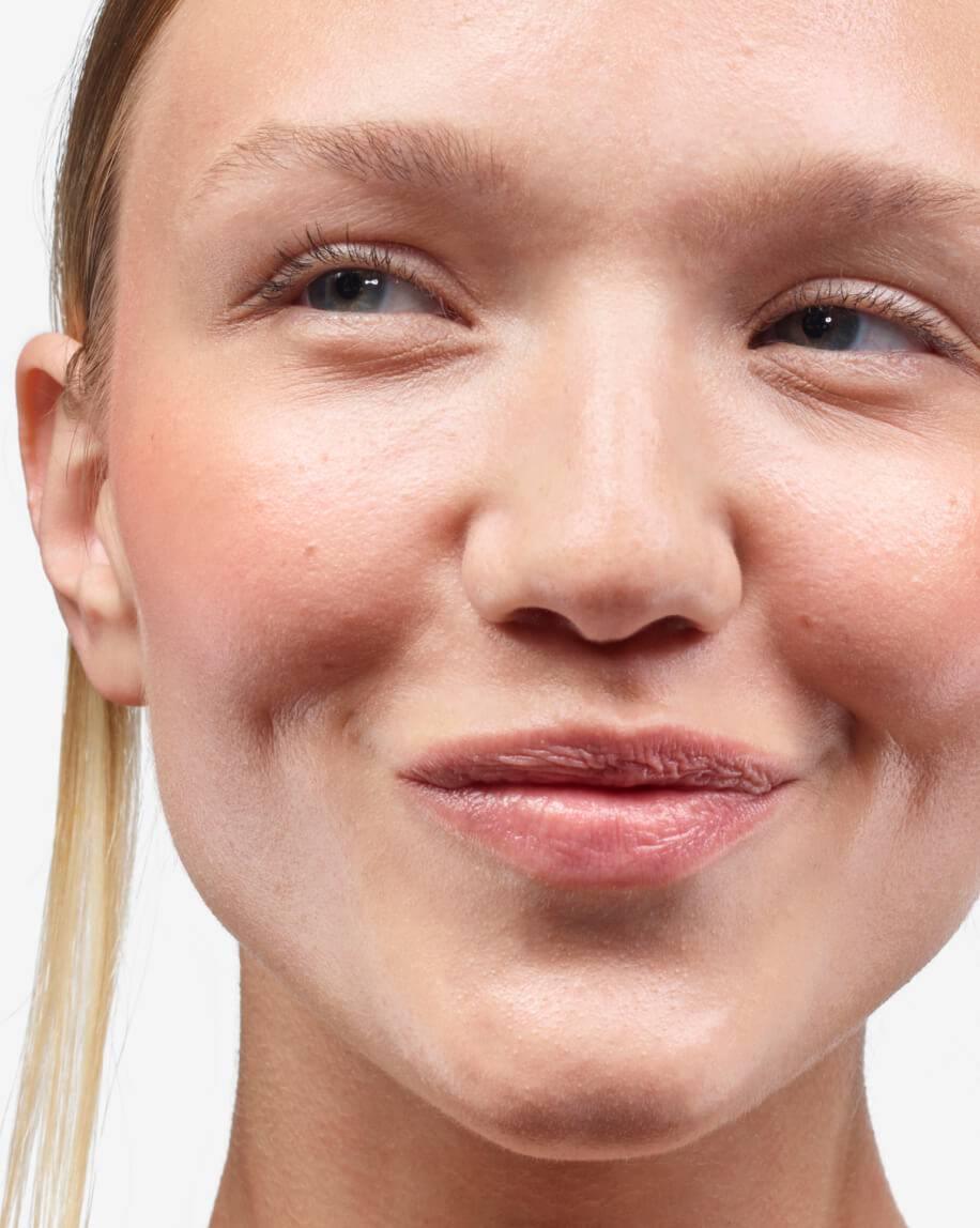 Glossier Cloud Paint – Bronzer - Sneaker Türkiye