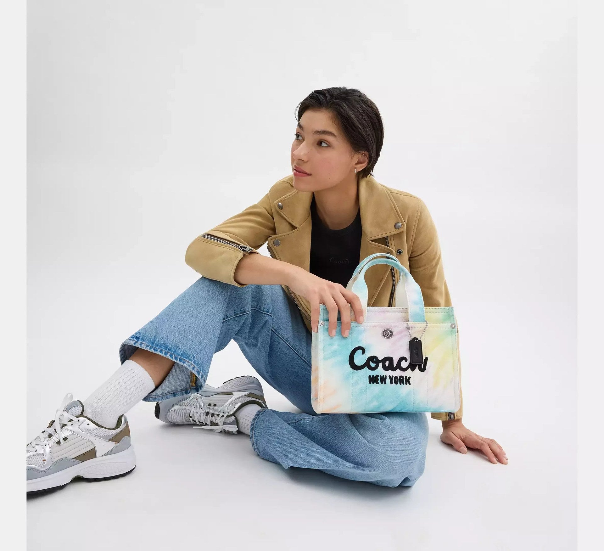 Coach Cargo Tote Bag 26 With Rainbow Tie-Dye Print – Silver/Multi - Sneaker Türkiye