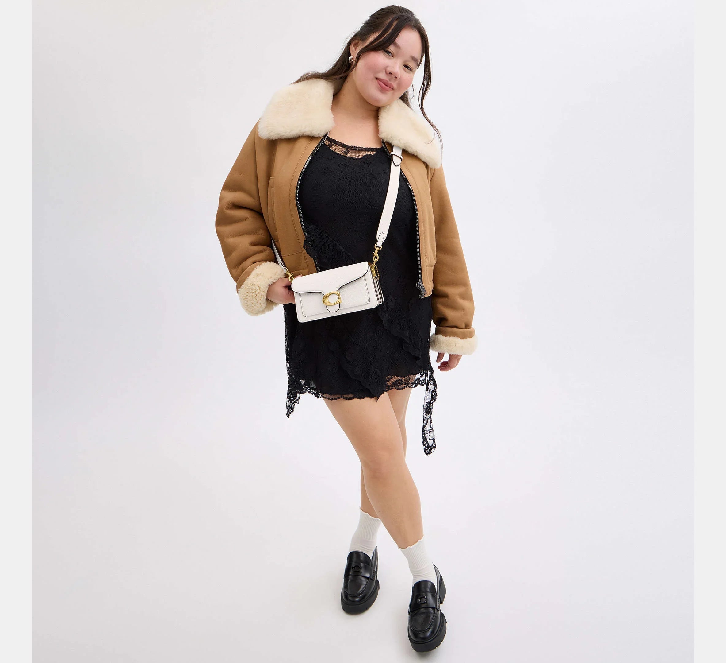 Coach Tabby Shoulder Bag 20 – Brass/Chalk - Sneaker Türkiye