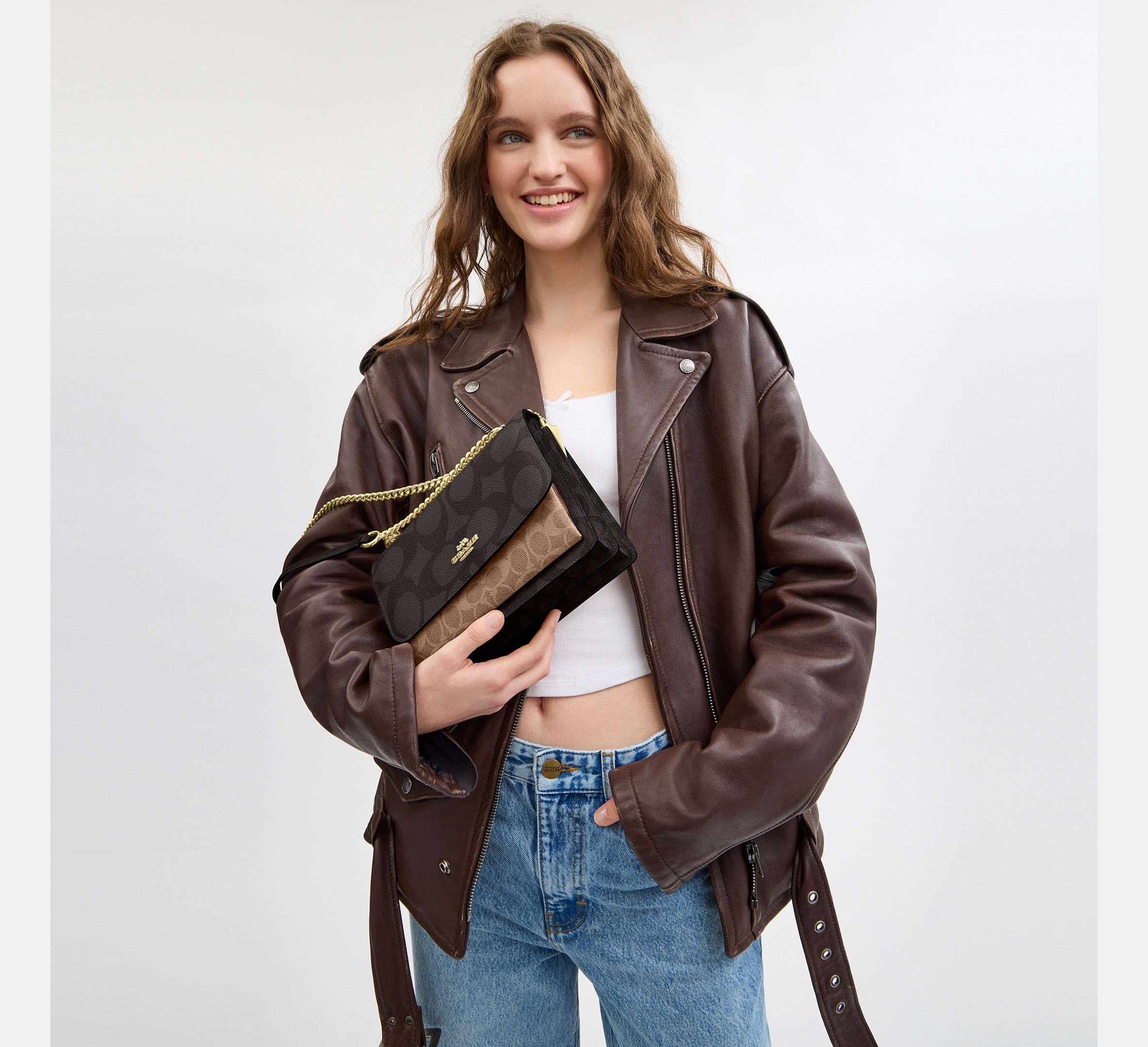 Coach Klare Crossbody Bag In Blocked Signature – Gold/Walnut/Tan - Sneaker Türkiye