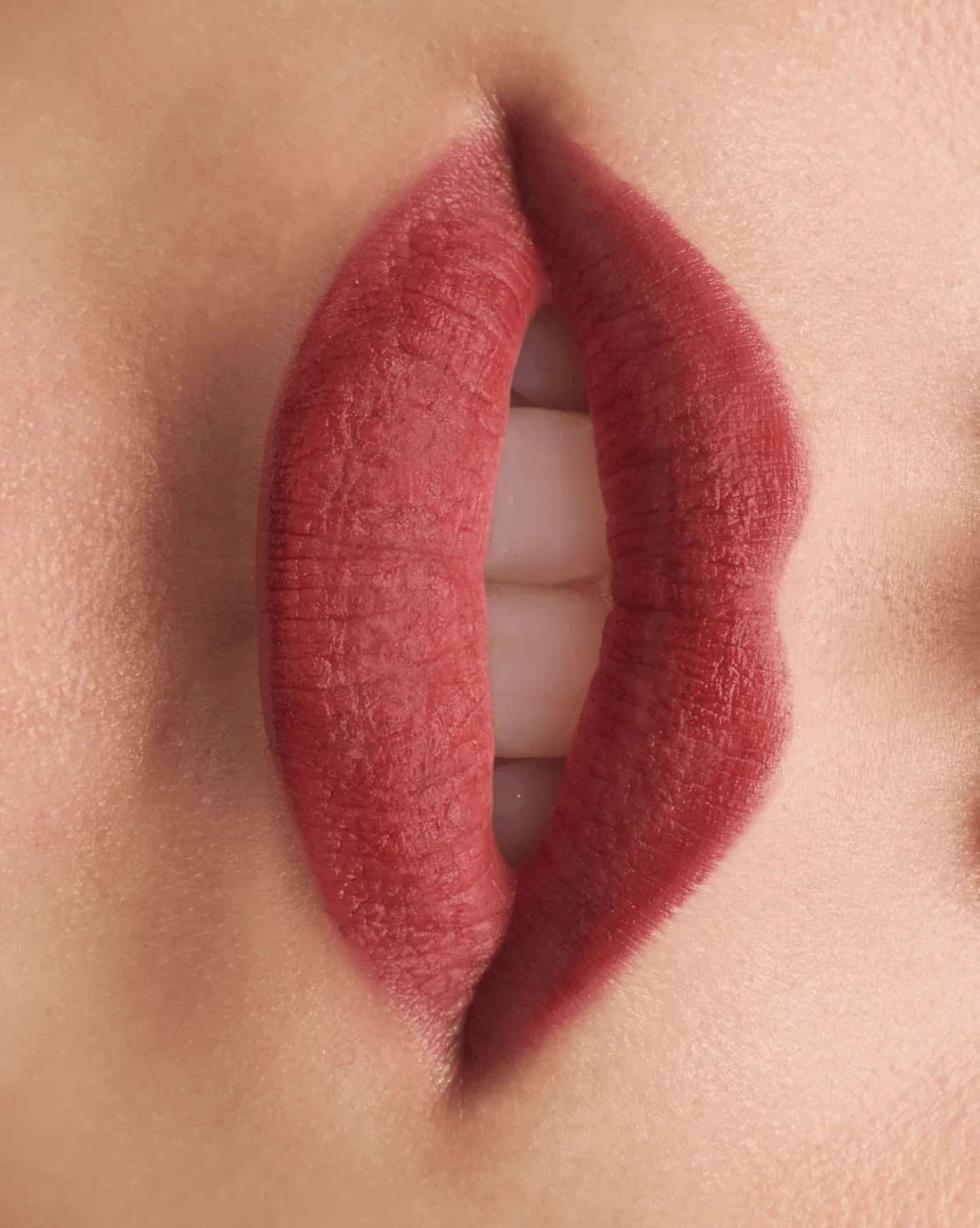 Glossier G Suit – Lip Gloss - Sneaker Türkiye