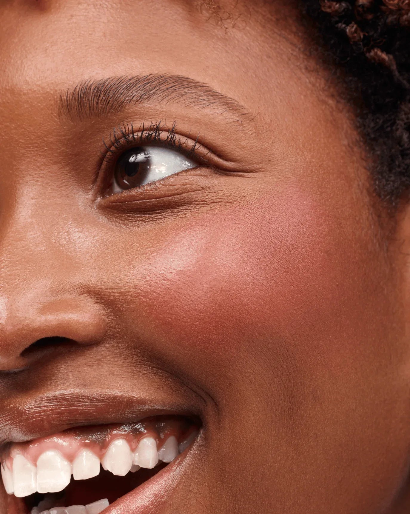 Glossier Cloud Paint – Bronzer - Sneaker Türkiye