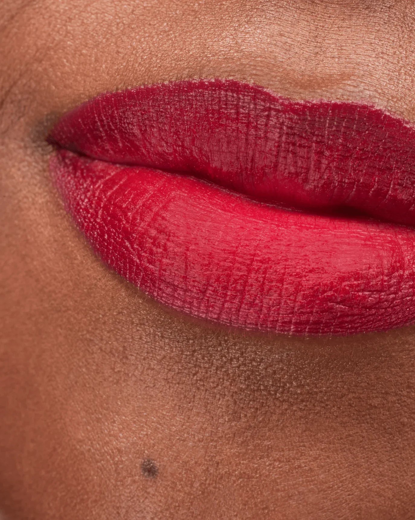 Glossier G Suit – Lip Gloss - Sneaker Türkiye