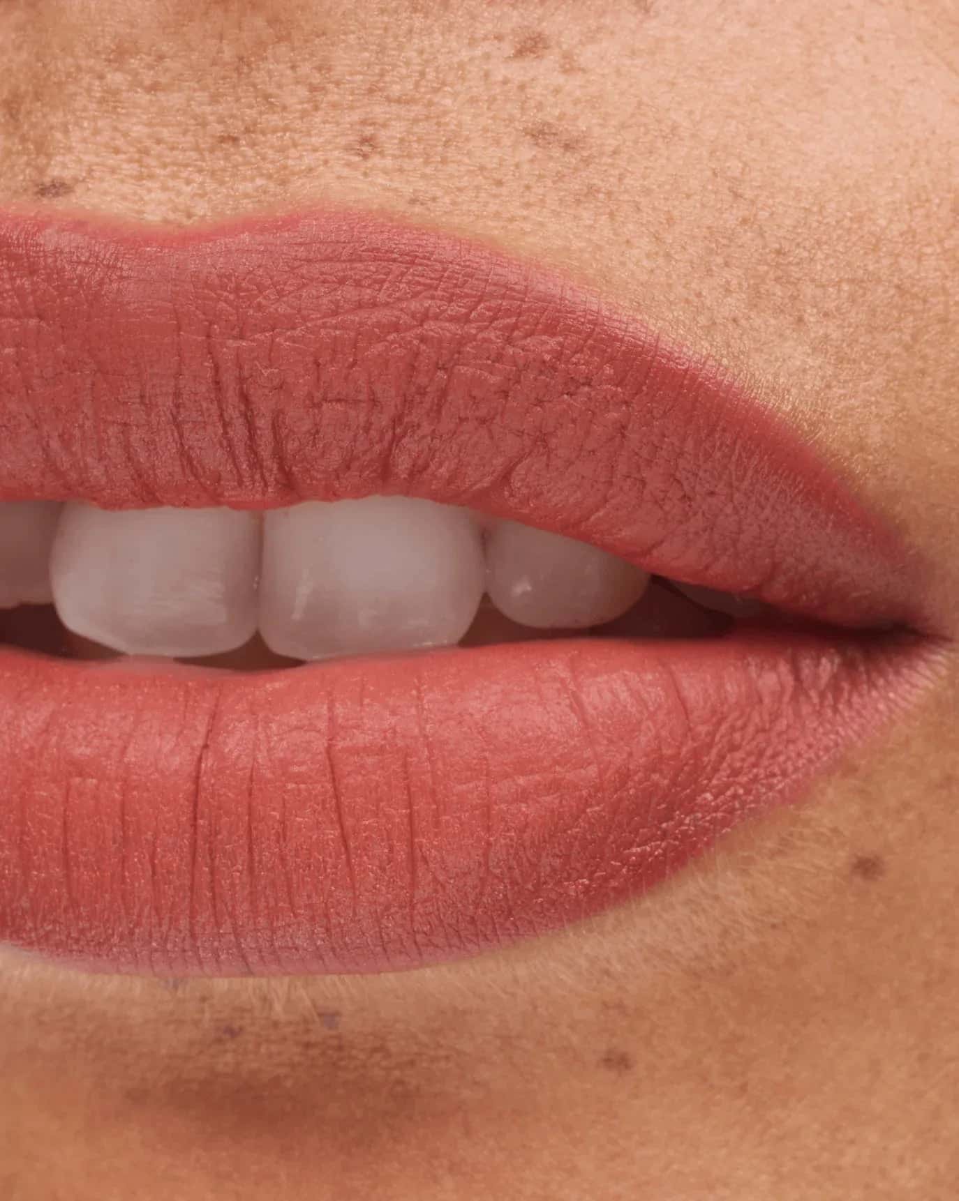 Glossier G Suit – Lip Gloss - Sneaker Türkiye