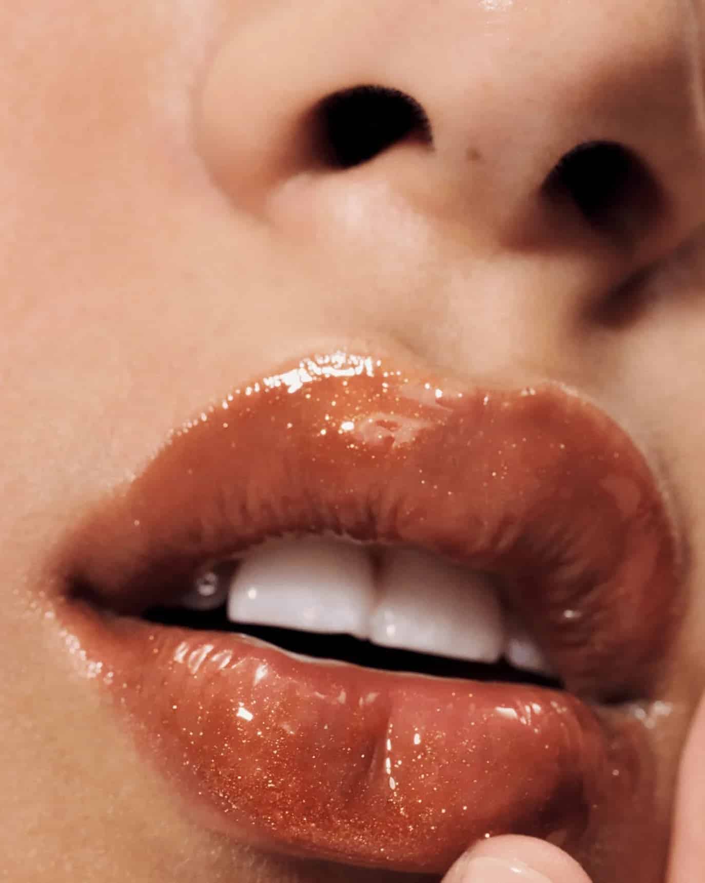 Glossier Lip Gloss – Dudak Parlatıcı - Sneaker Türkiye
