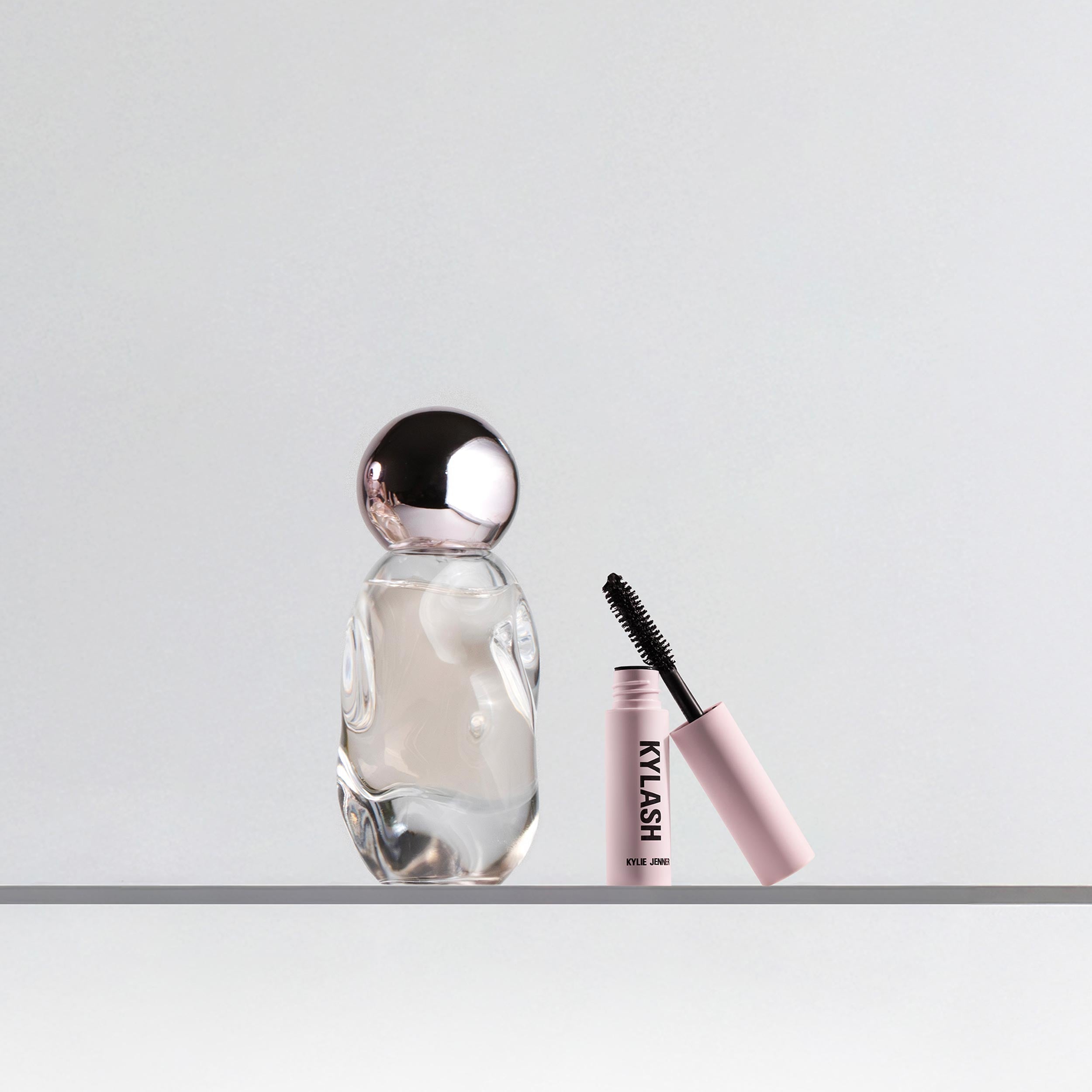Kylie Cosmic Jenner 30Ml And Mini Kylash Gift Set - Sneaker Türkiye